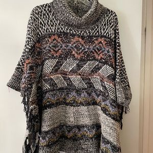 Anthropologie Pilcro poncho size M/L never worn, new with tags.